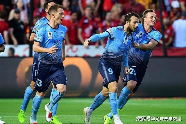 卢伟冰分享小米18 Fold消息：新款手机让人期待