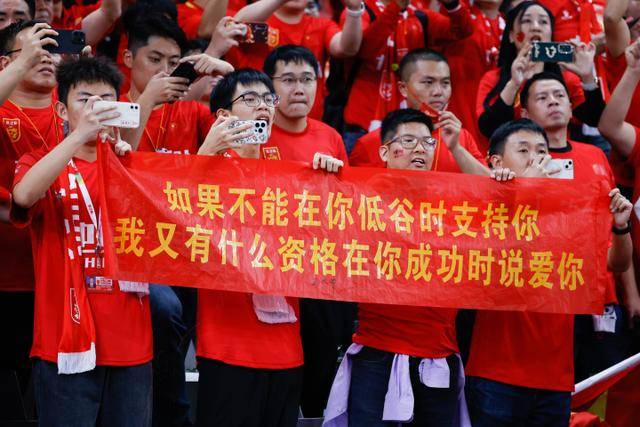 坎贝尔：为美国队出战是我的梦想；离开多特寻求更多机会